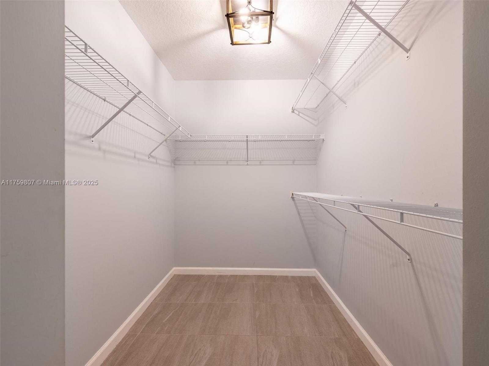 Small Image of 2907 TORTOLA WAY, Cooper City Number 17