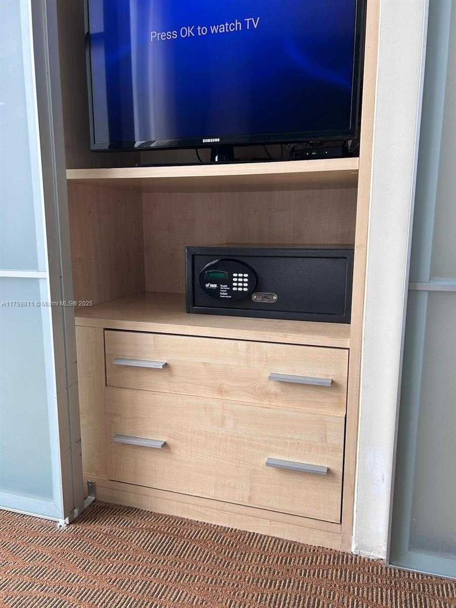 Small Image of 18683 COLLINS AVE #1706, Sunny Isles Beach Number 24