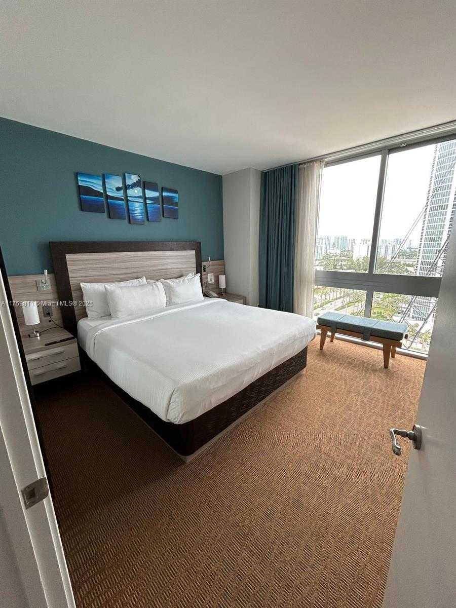 Small Image of 18683 COLLINS AVE #1706, Sunny Isles Beach Number 25