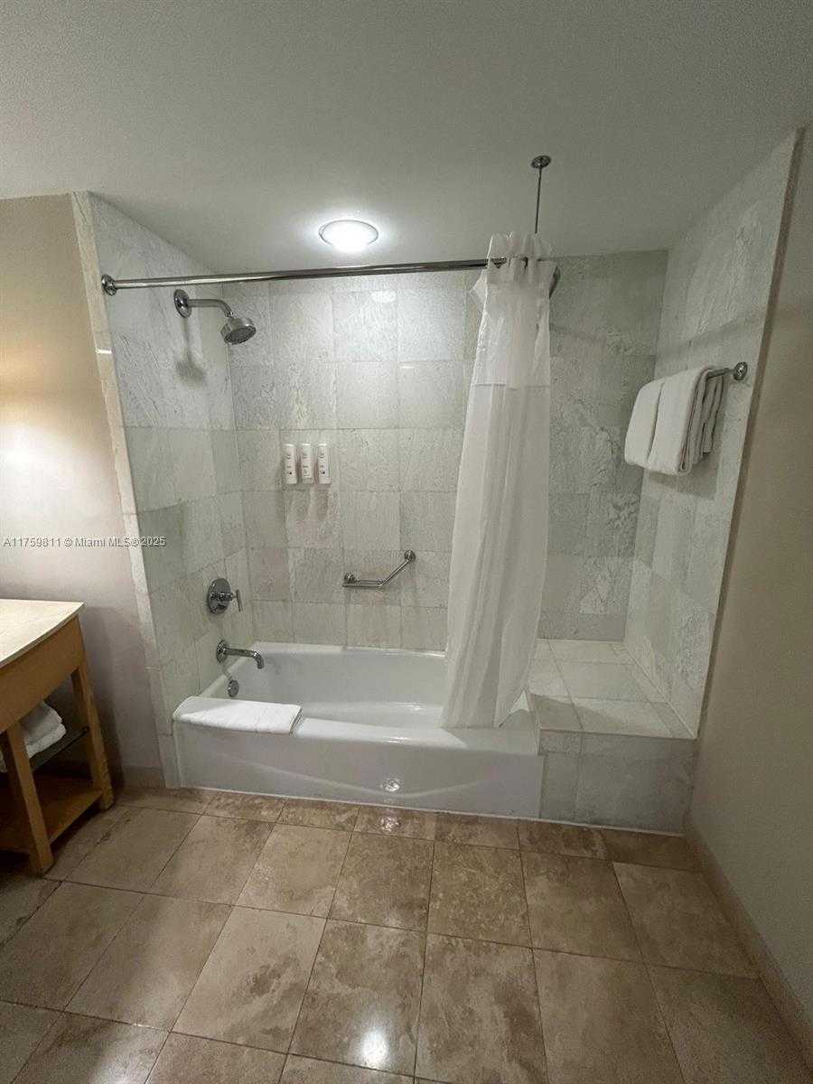 Small Image of 18683 COLLINS AVE #1706, Sunny Isles Beach Number 28