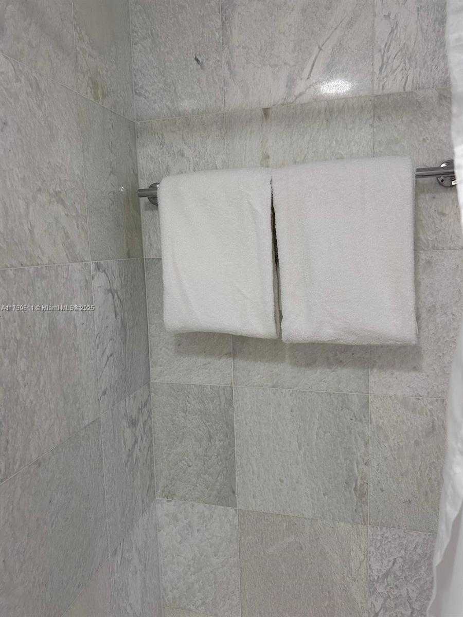 Small Image of 18683 COLLINS AVE #1706, Sunny Isles Beach Number 30
