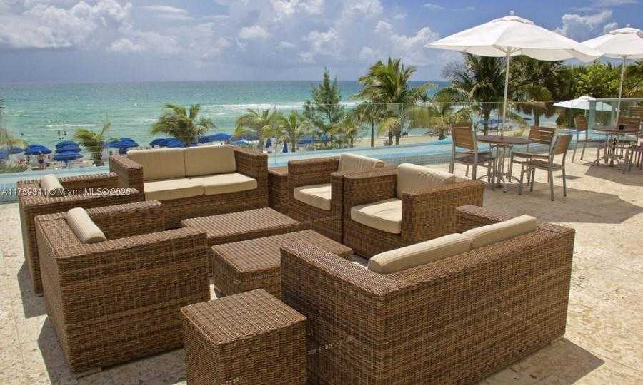 Small Image of 18683 COLLINS AVE #1706, Sunny Isles Beach Number 5