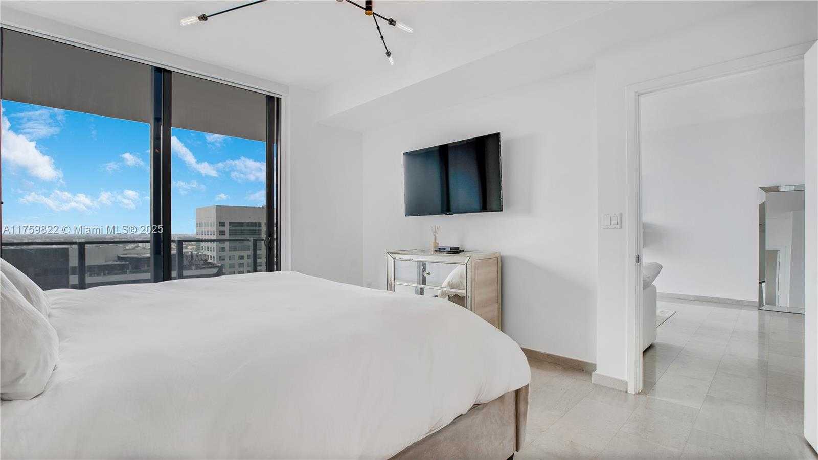 Small Image of 88 SOUTH WEST 7TH ST #2208, Miami Number 16