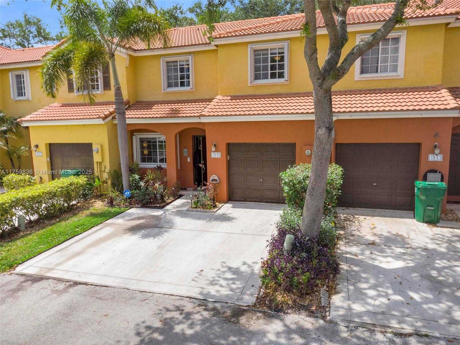 Small Image of 1845 SOUTH WEST 102ND WAY #1845, Miramar Number 3