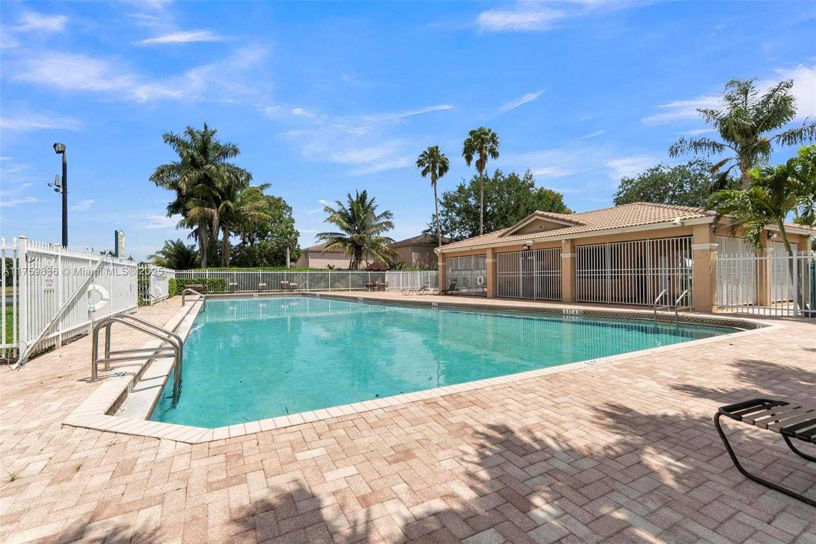Small Image of 1845 SOUTH WEST 102ND WAY #1845, Miramar Number 34