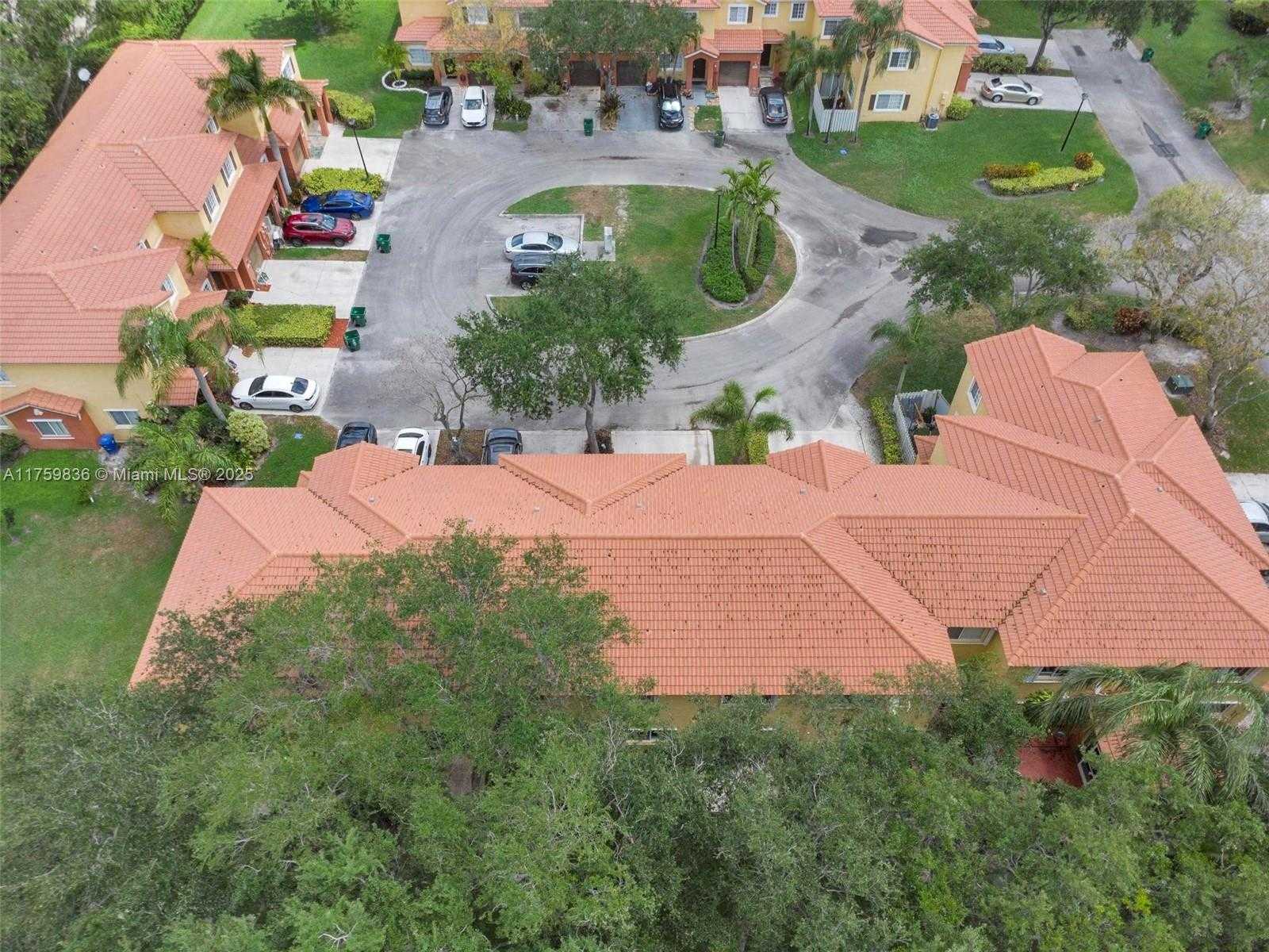 Small Image of 1845 SOUTH WEST 102ND WAY #1845, Miramar Number 38