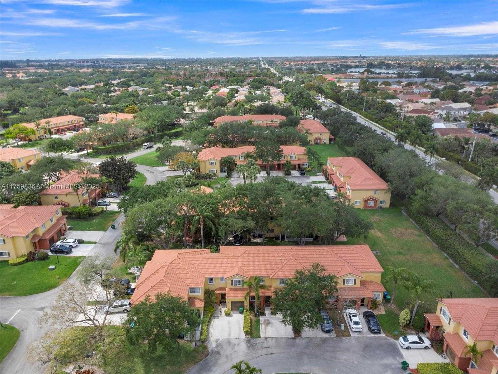 Small Image of 1845 SOUTH WEST 102ND WAY #1845, Miramar Number 40