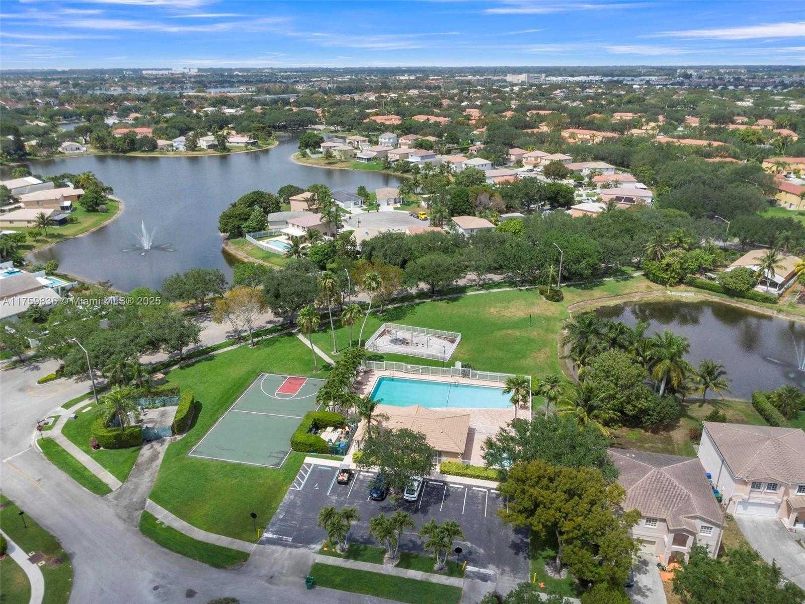 Small Image of 1845 SOUTH WEST 102ND WAY #1845, Miramar Number 42