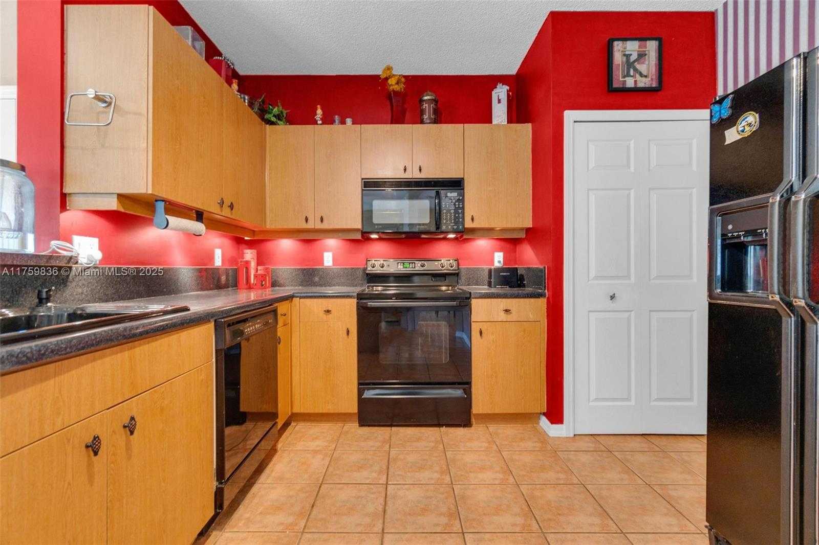 Small Image of 1845 SOUTH WEST 102ND WAY #1845, Miramar Number 6