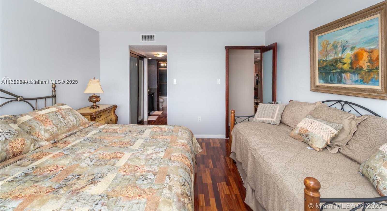 Small Image of 18021 BISCAYNE BLVD #1503, Aventura Number 13