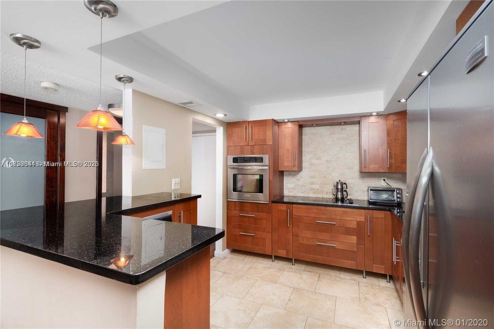 Small Image of 18021 BISCAYNE BLVD #1503, Aventura Number 2
