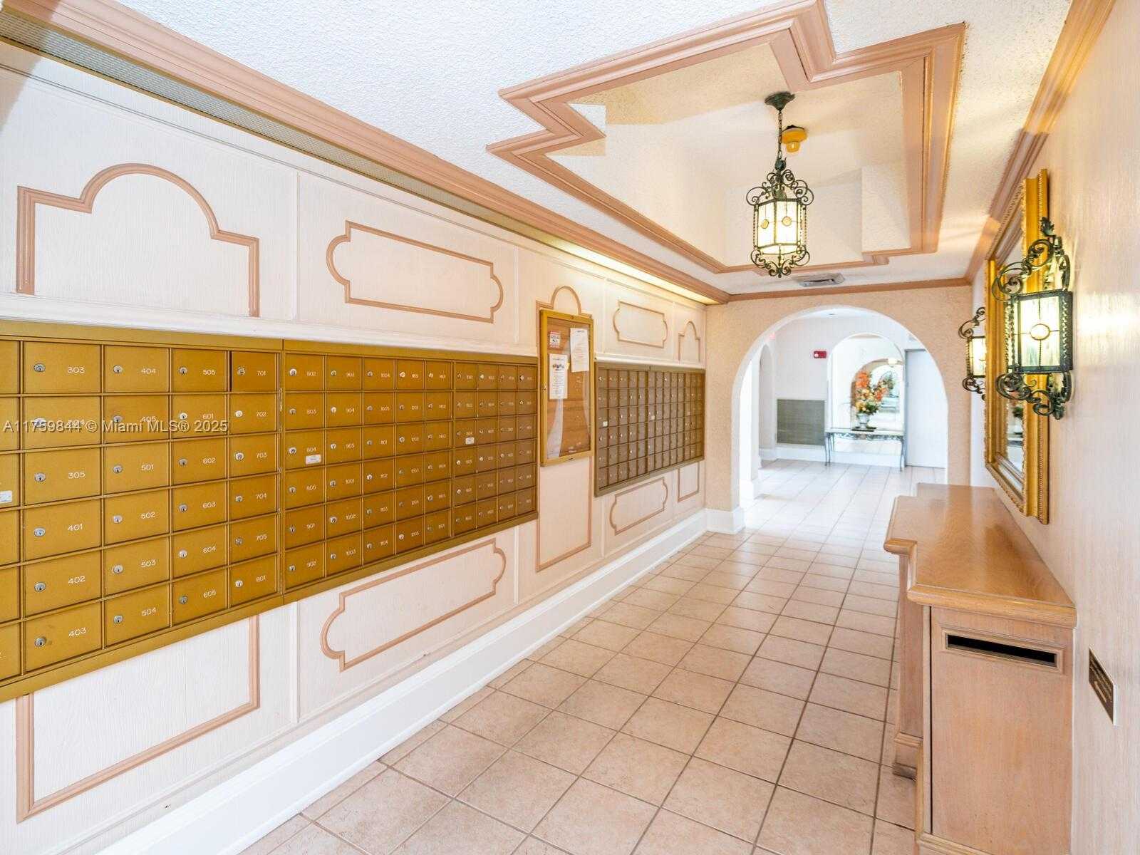 Small Image of 18021 BISCAYNE BLVD #1503, Aventura Number 22