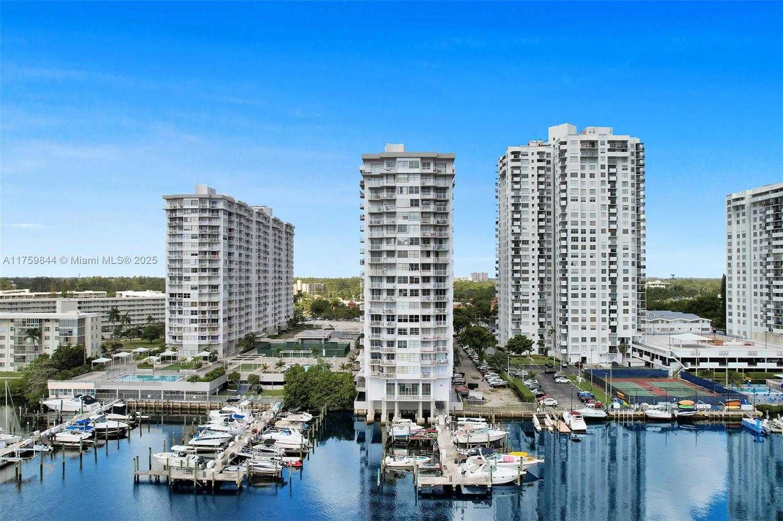 Small Image of 18021 BISCAYNE BLVD #1503, Aventura Number 33