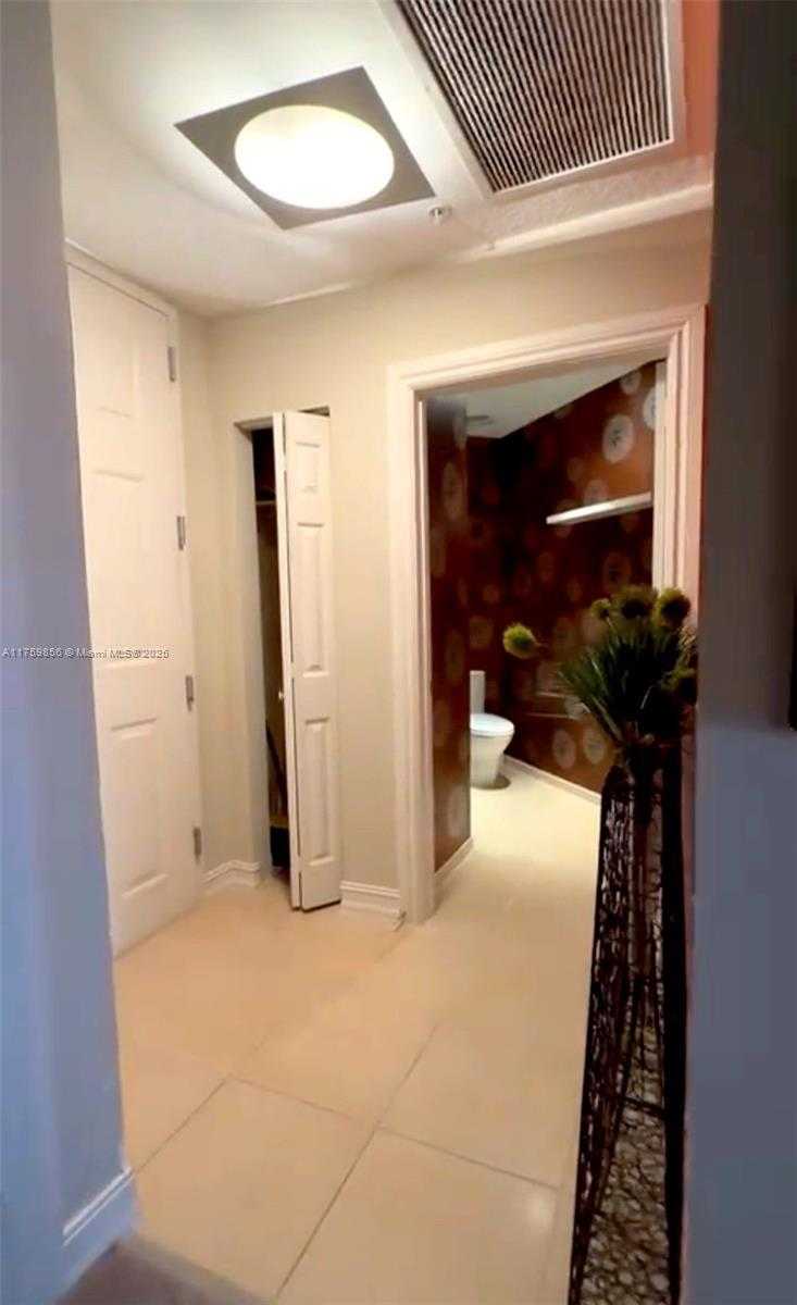 Small Image of 3001 NORTH EAST 185TH ST #616, Aventura Number 11