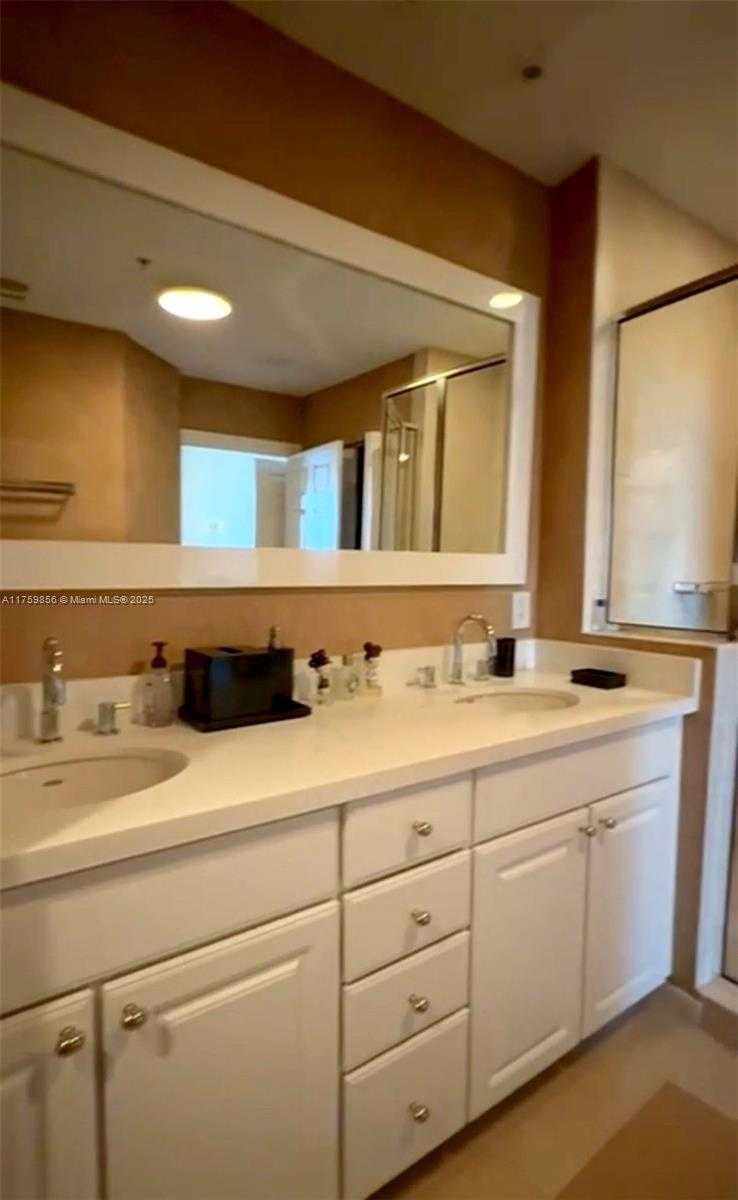 Small Image of 3001 NORTH EAST 185TH ST #616, Aventura Number 27
