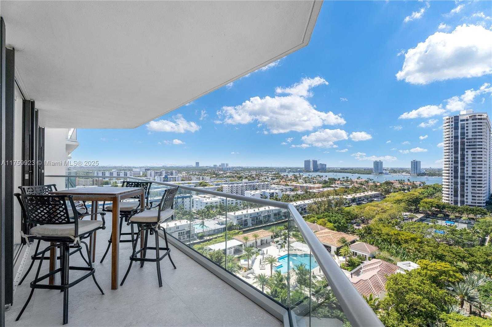 Small Image of 2600 ISLAND BLVD #1605, Aventura Number 26