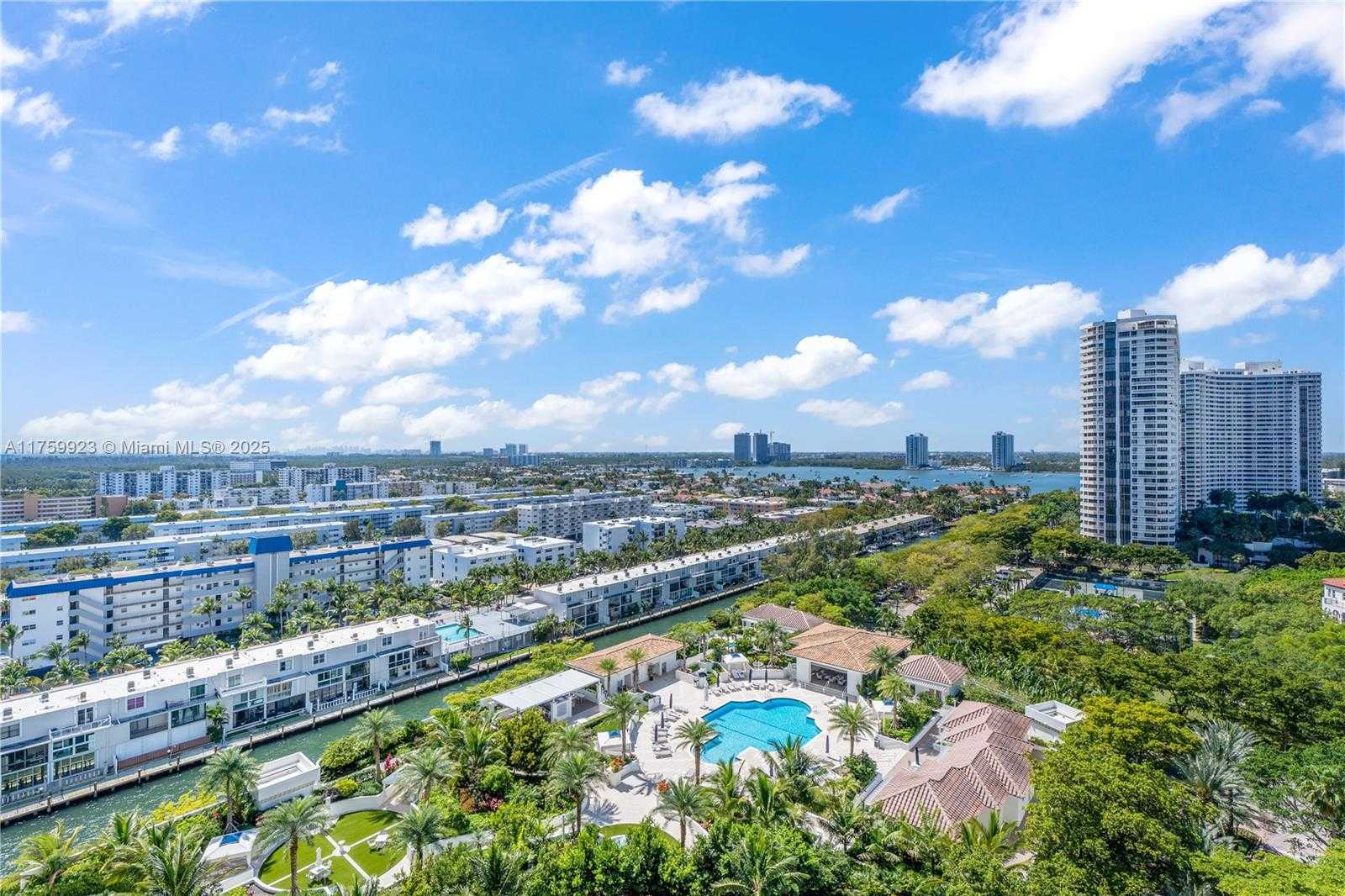 Small Image of 2600 ISLAND BLVD #1605, Aventura Number 30