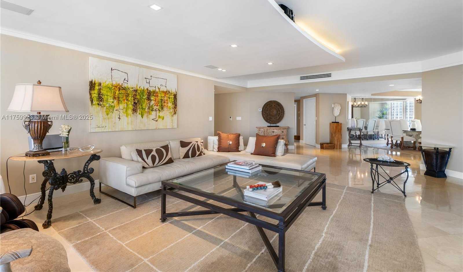Small Image of 2600 ISLAND BLVD #1605, Aventura Number 9