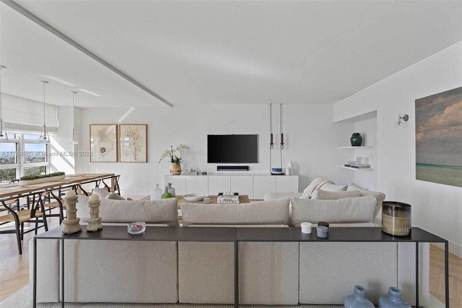 Small Image of 445 GRAND BAY DR #1210, Key Biscayne Number 11