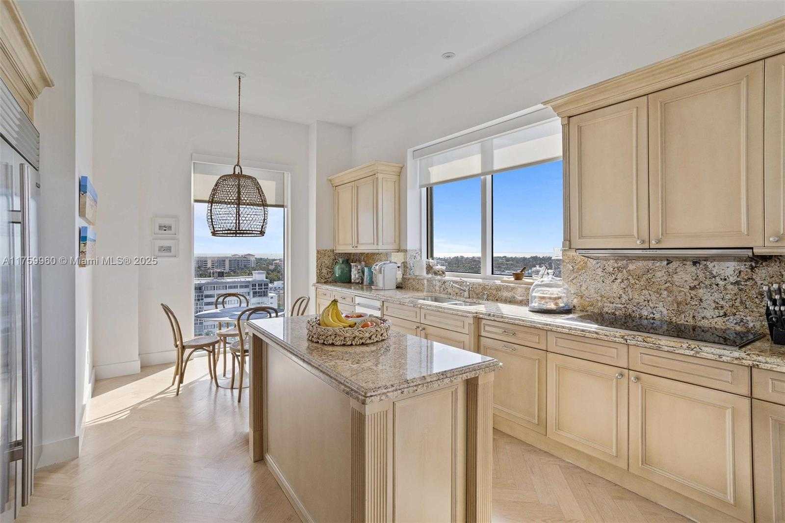 Small Image of 445 GRAND BAY DR #1210, Key Biscayne Number 22