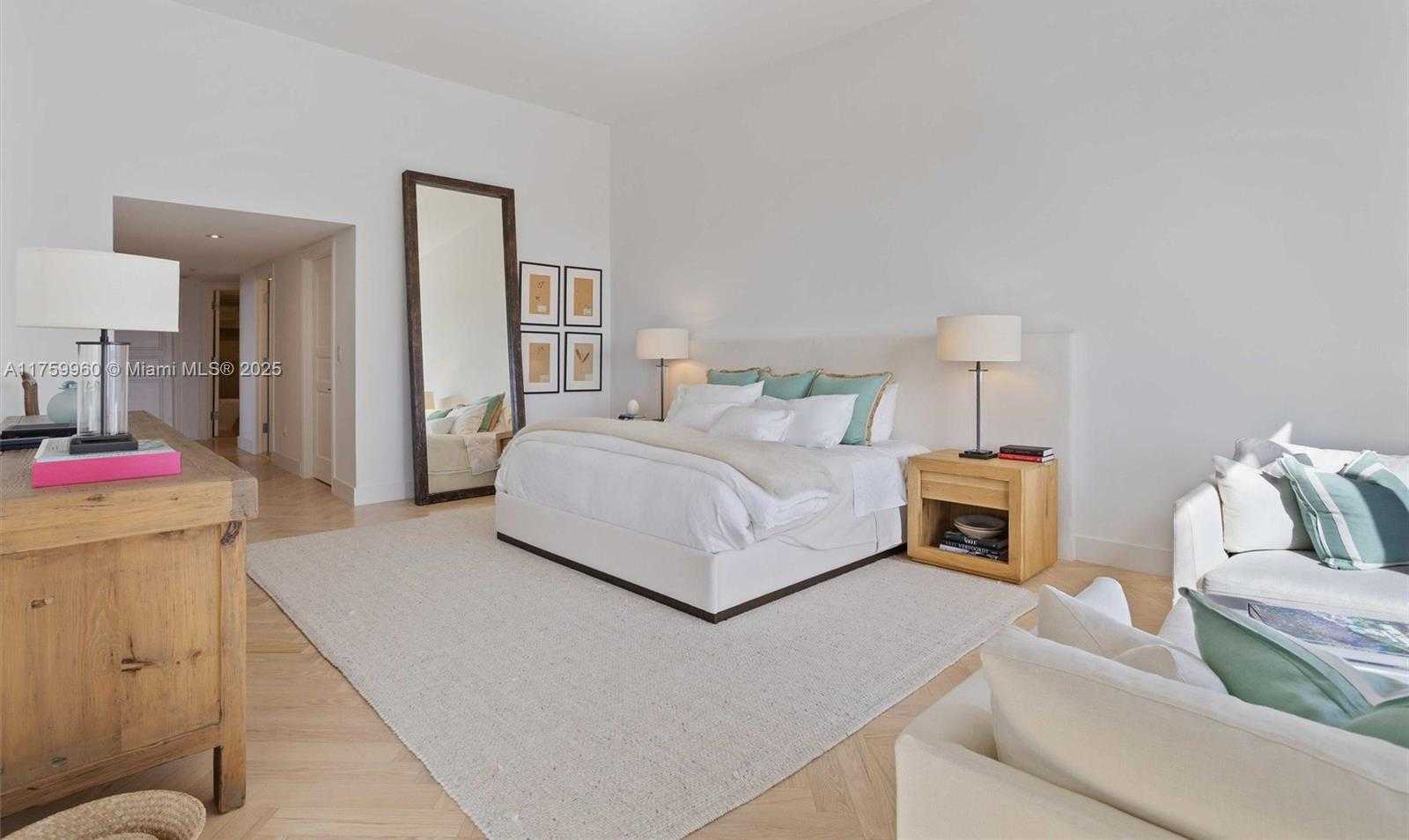 Small Image of 445 GRAND BAY DR #1210, Key Biscayne Number 32