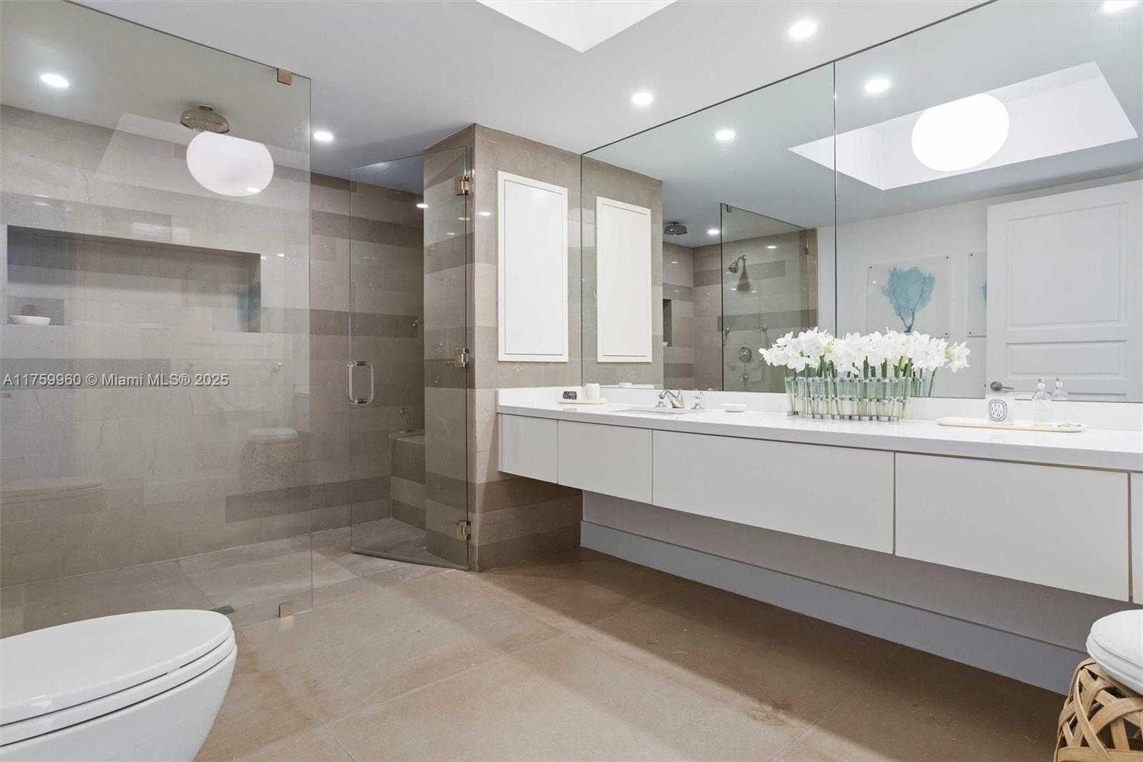 Small Image of 445 GRAND BAY DR #1210, Key Biscayne Number 38