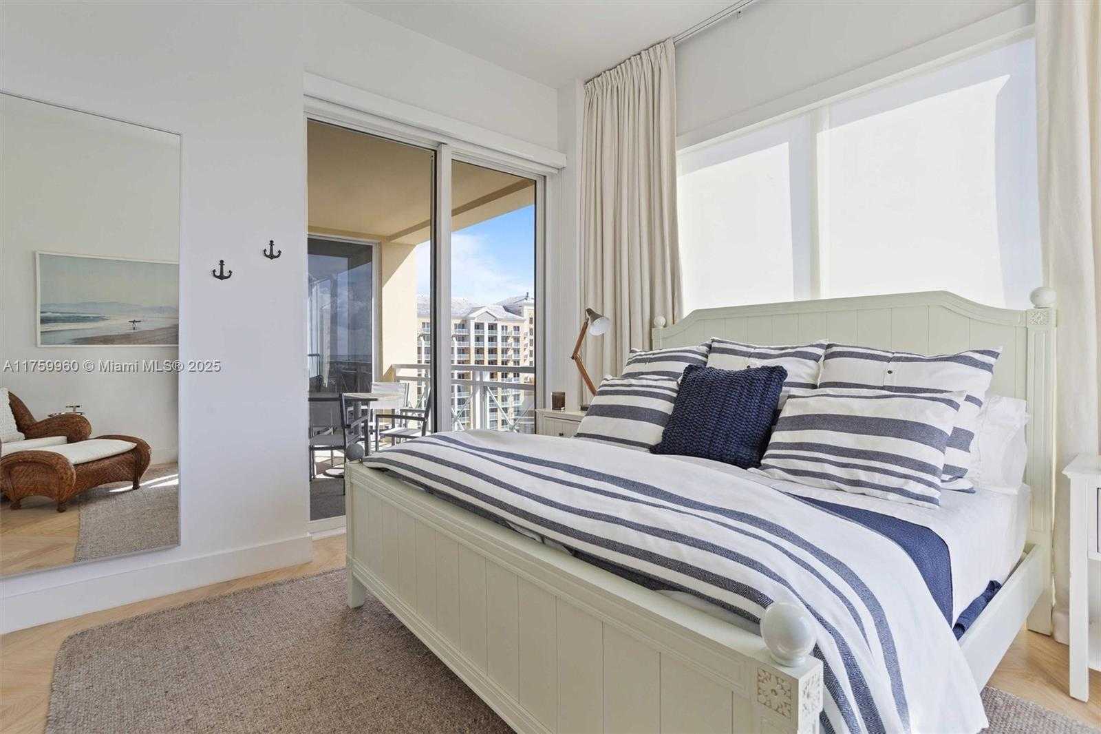 Small Image of 445 GRAND BAY DR #1210, Key Biscayne Number 41