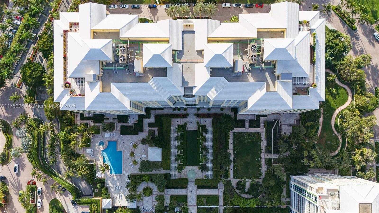 Small Image of 445 GRAND BAY DR #1210, Key Biscayne Number 56
