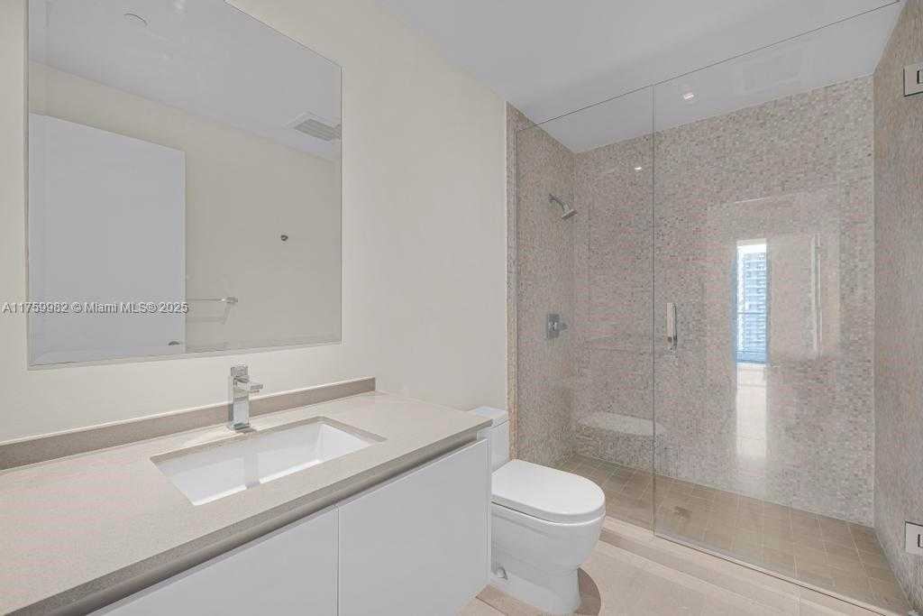 Small Image of 68 SOUTH EAST 6TH ST #1710, Miami Number 22