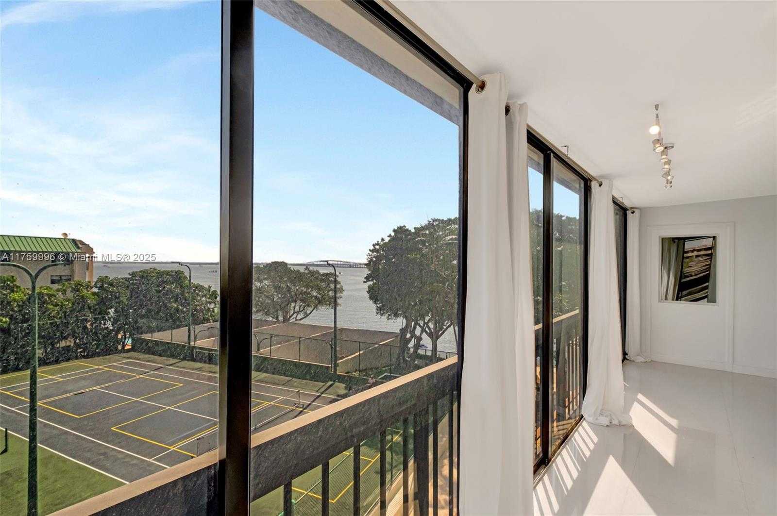 Small Image of 2333 BRICKELL AVE #305, Miami Number 14