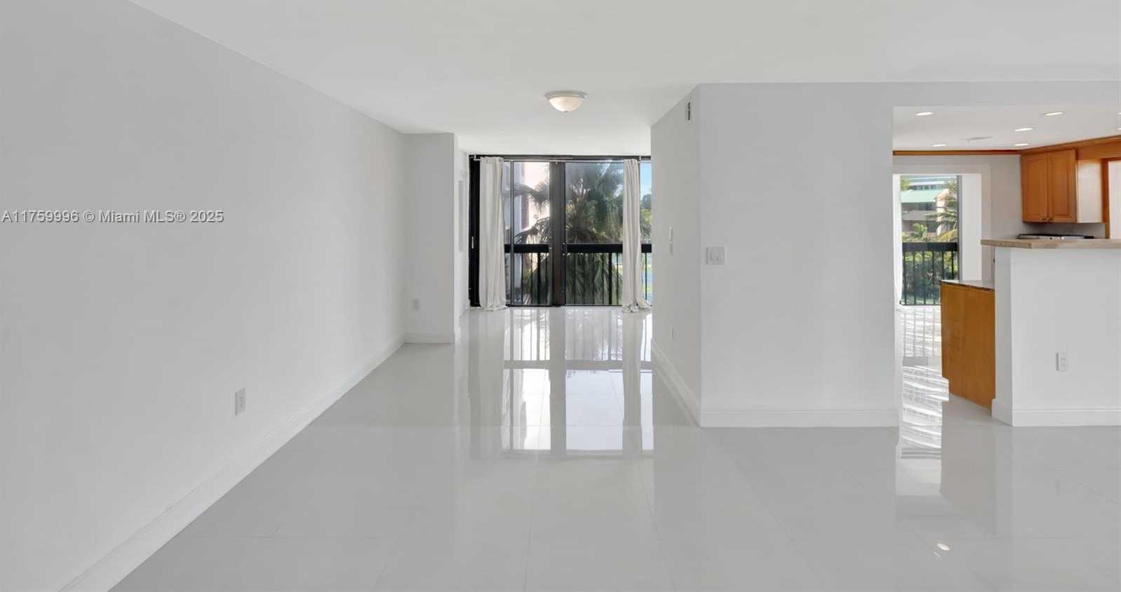 Small Image of 2333 BRICKELL AVE #305, Miami Number 19