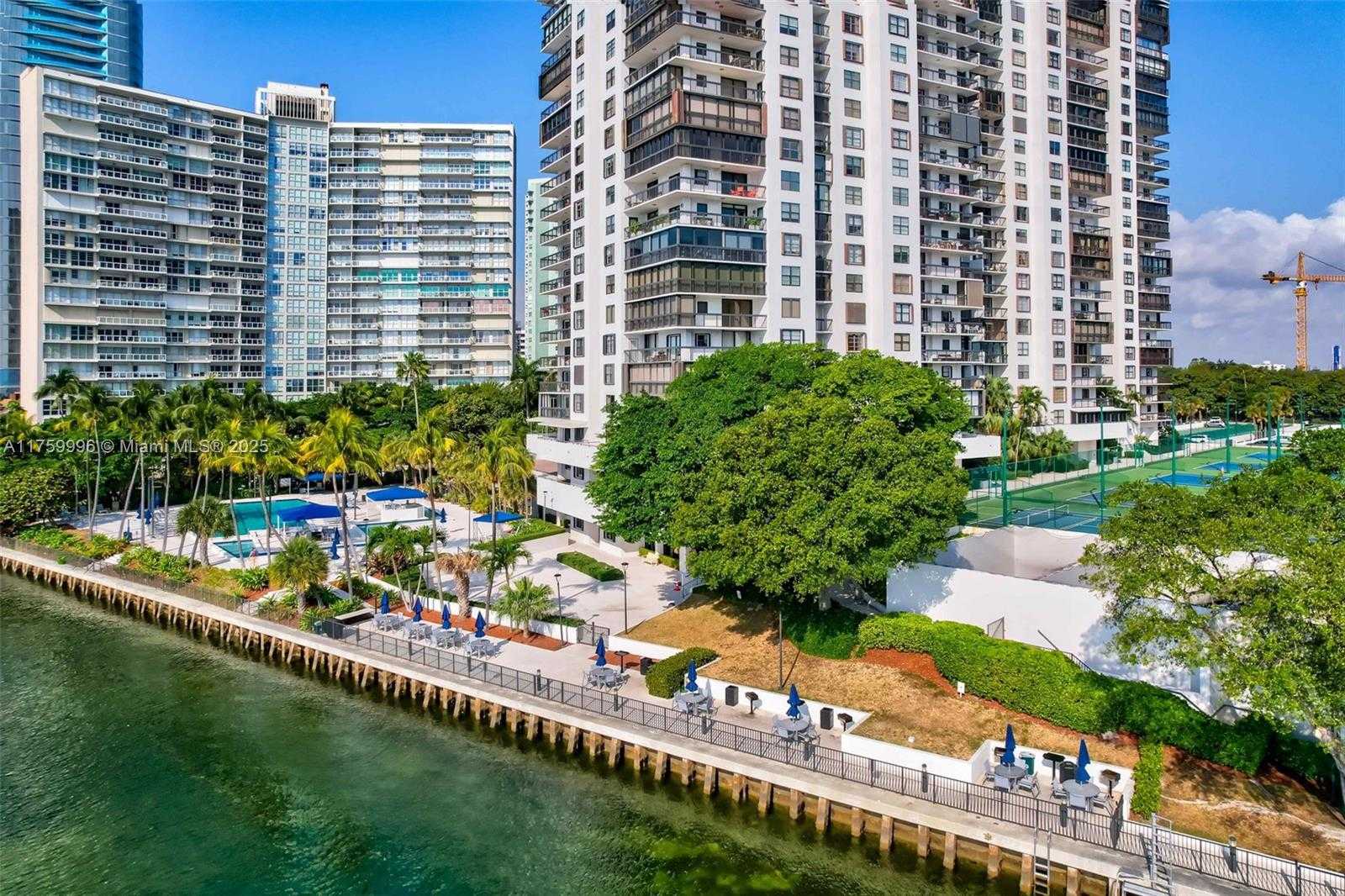 Small Image of 2333 BRICKELL AVE #305, Miami Number 45