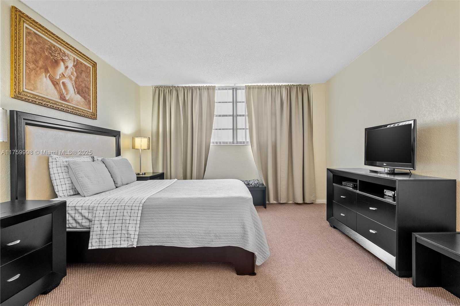 Small Image of 19370 COLLINS AVE #614, Sunny Isles Beach Number 5