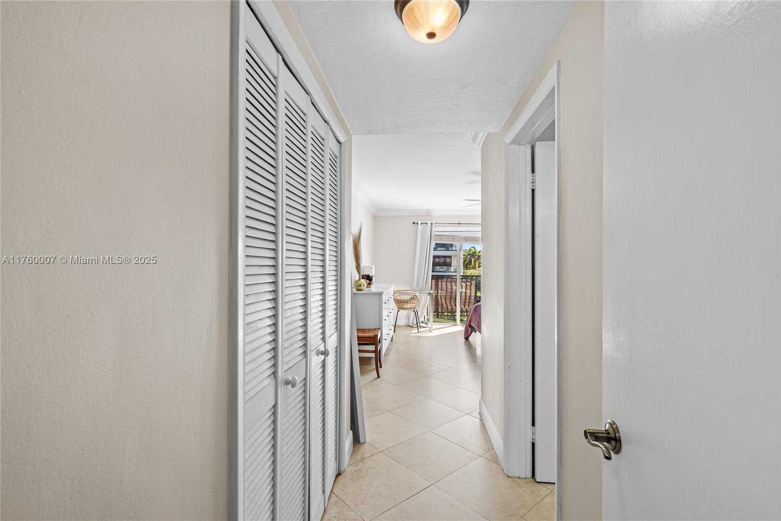 Small Image of 6815 EDGEWATER DR #104, Coral Gables Number 18