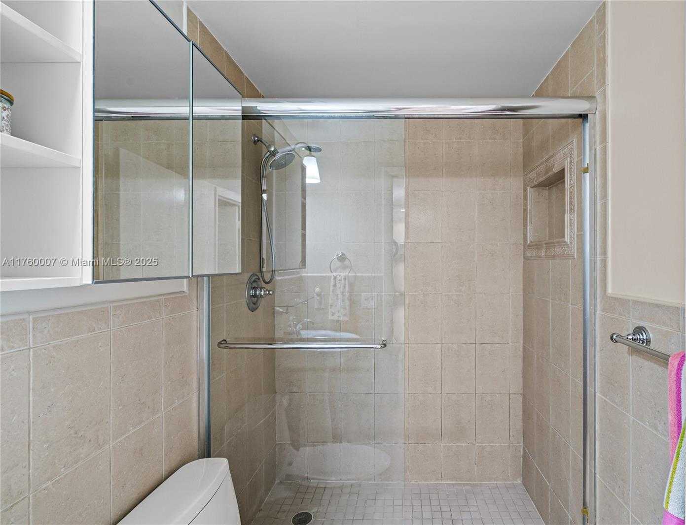 Small Image of 6815 EDGEWATER DR #104, Coral Gables Number 21