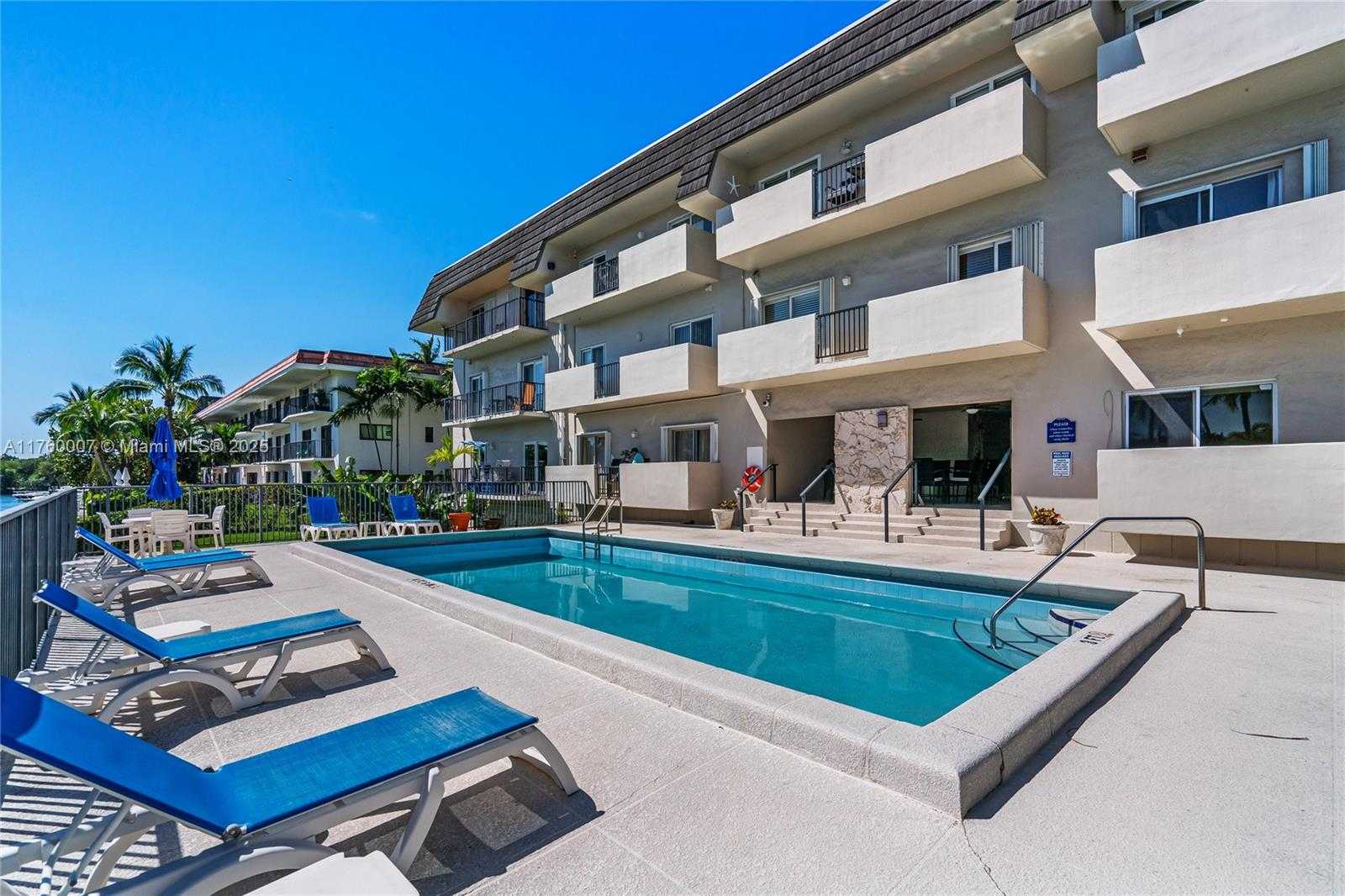 Small Image of 6815 EDGEWATER DR #104, Coral Gables Number 31