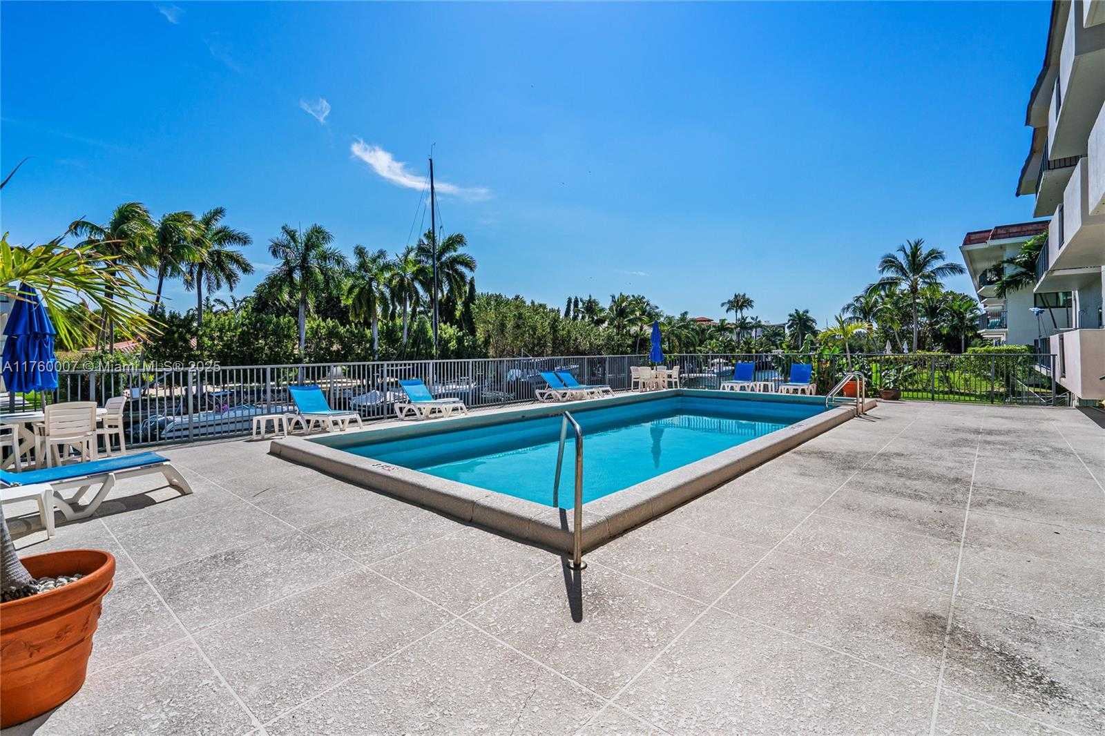 Small Image of 6815 EDGEWATER DR #104, Coral Gables Number 33