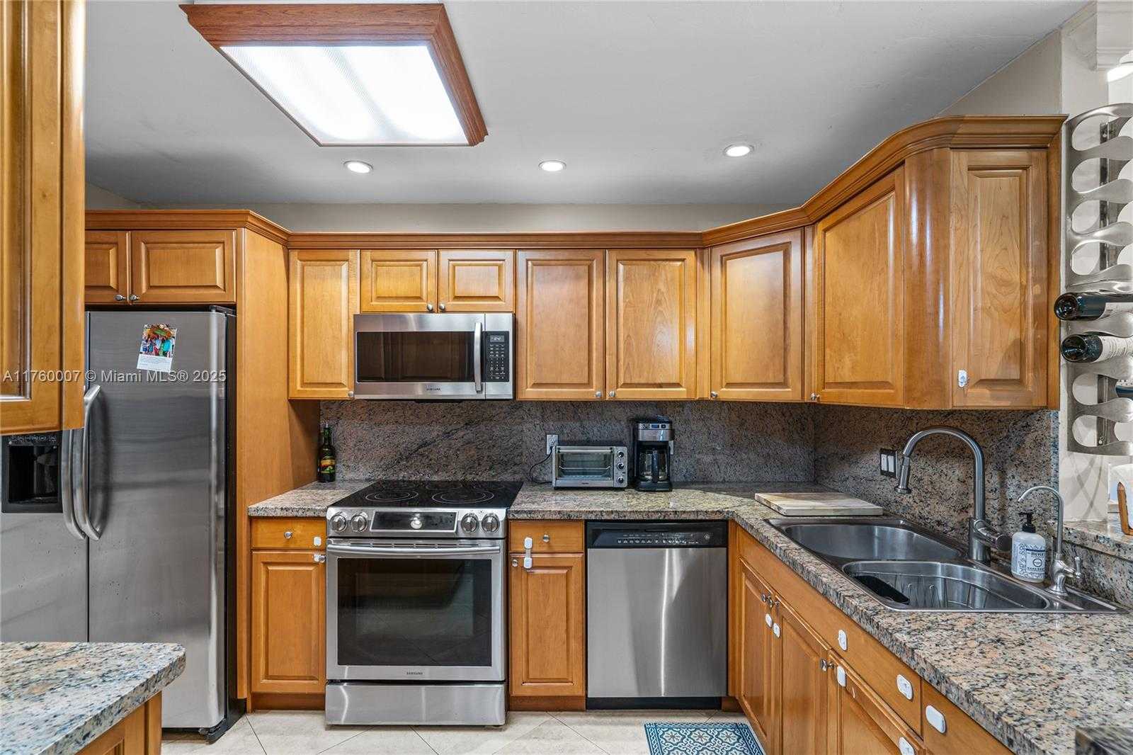 Small Image of 6815 EDGEWATER DR #104, Coral Gables Number 6