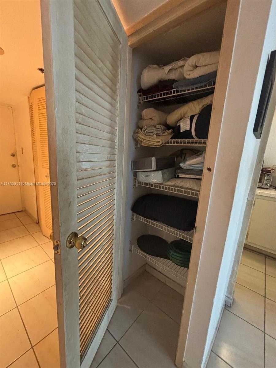 Small Image of 100 LINCOLN RD #329, Miami Beach Number 16