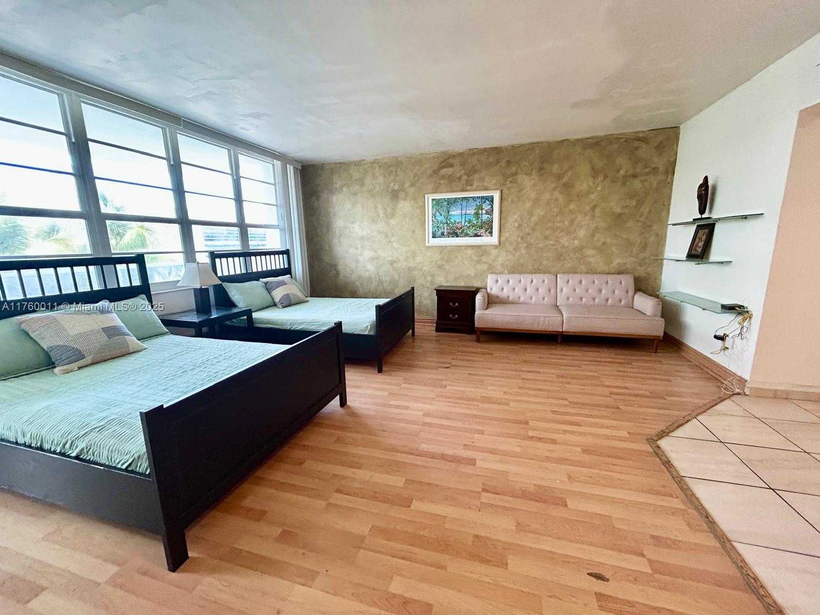 Small Image of 100 LINCOLN RD #329, Miami Beach Number 4