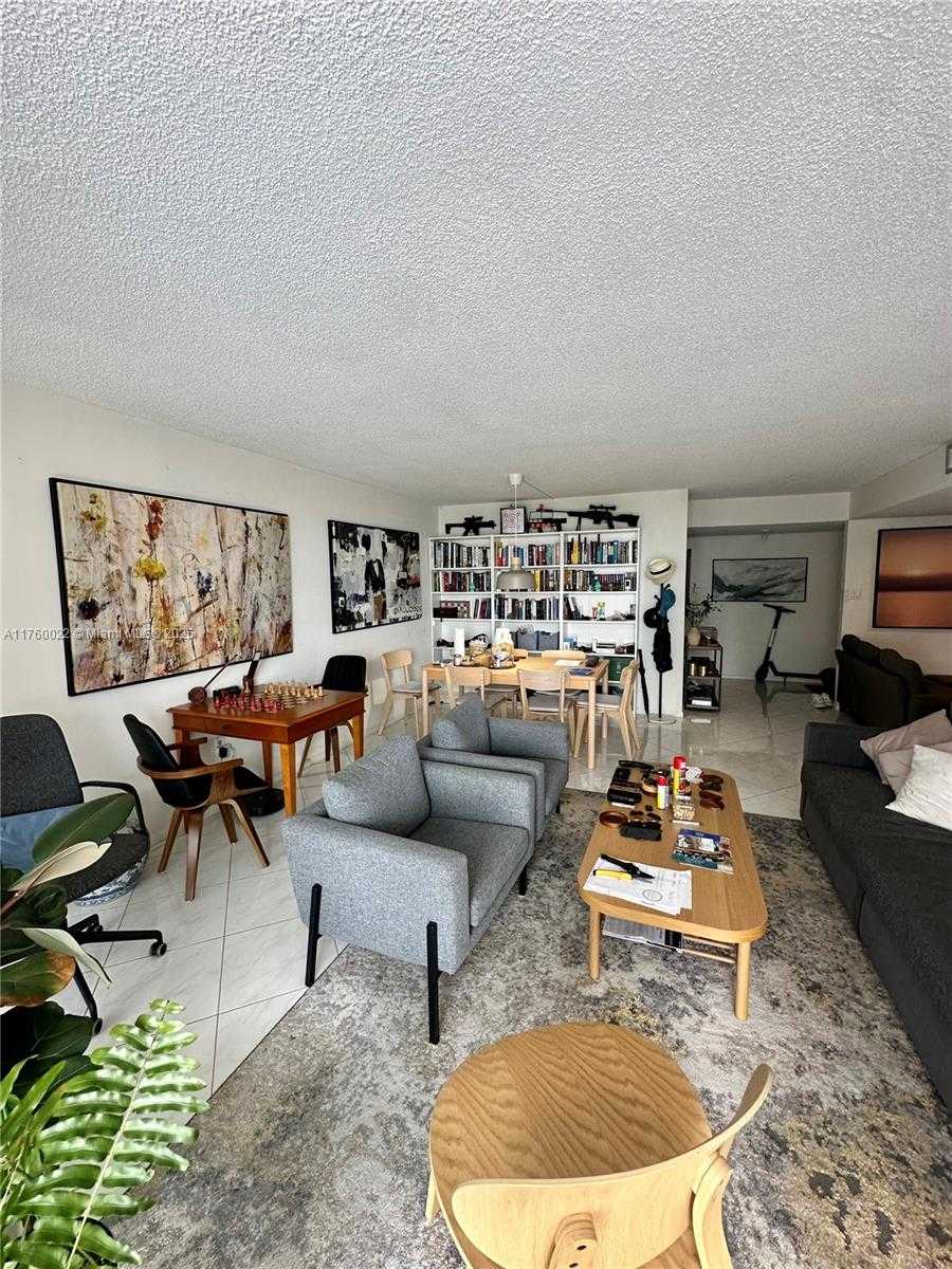 Small Image of 18071 BISCAYNE BLVD #604, Aventura Number 2