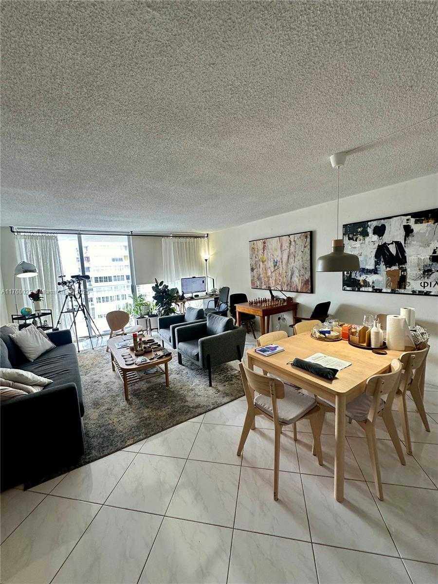 Small Image of 18071 BISCAYNE BLVD #604, Aventura Number 3