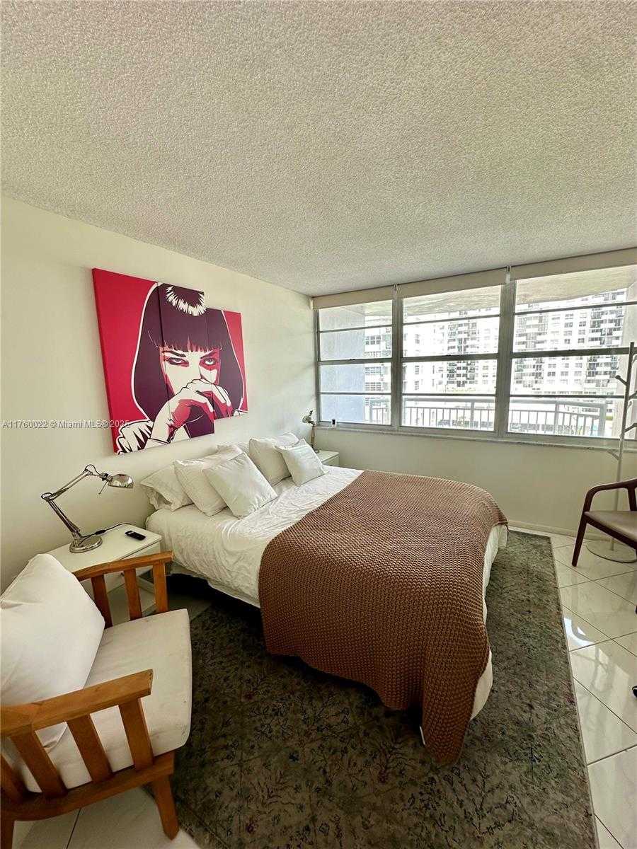 Small Image of 18071 BISCAYNE BLVD #604, Aventura Number 9