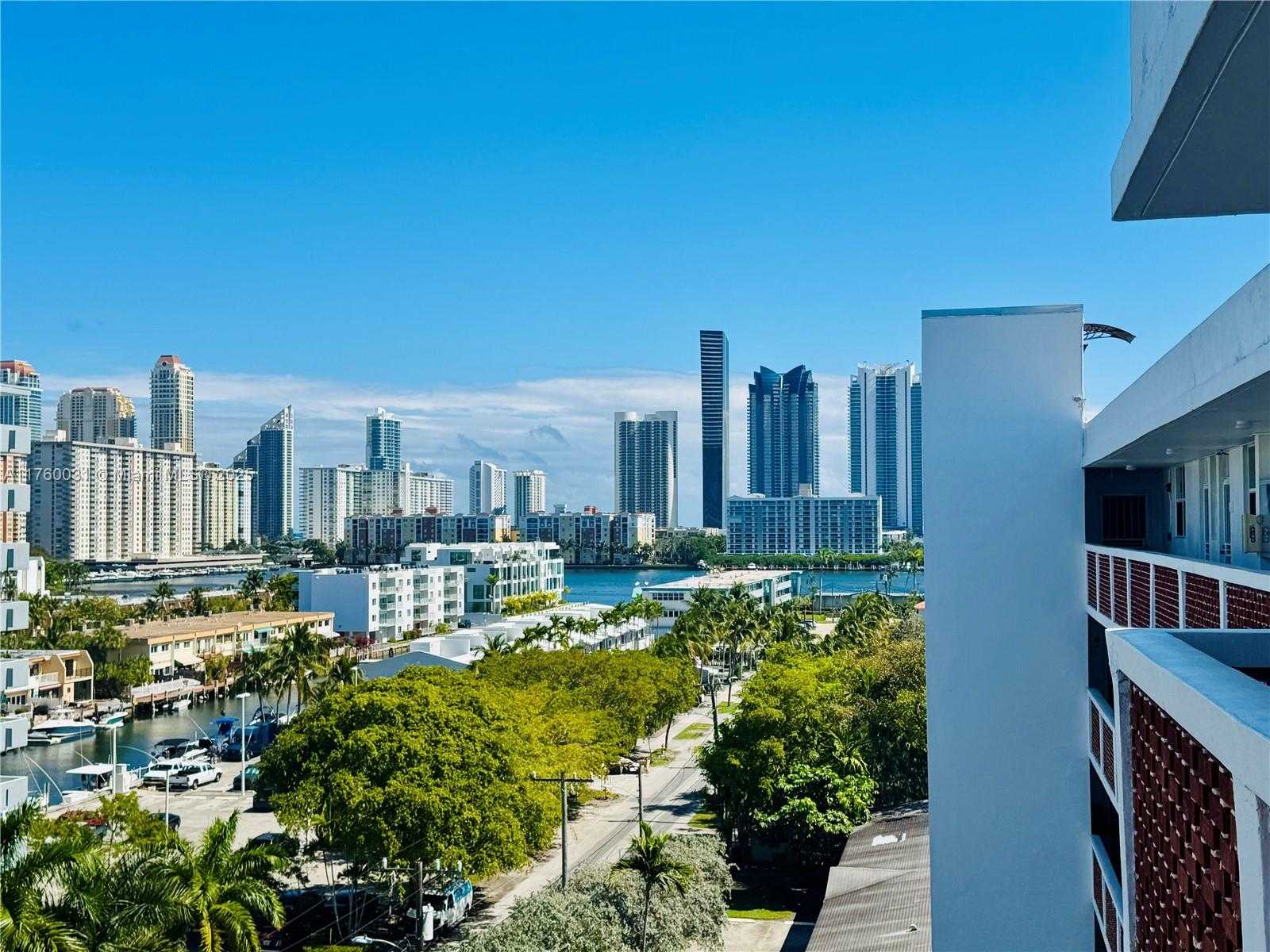Small Image of 3660 NORTH EAST 166TH ST #812, North Miami Beach Number 32