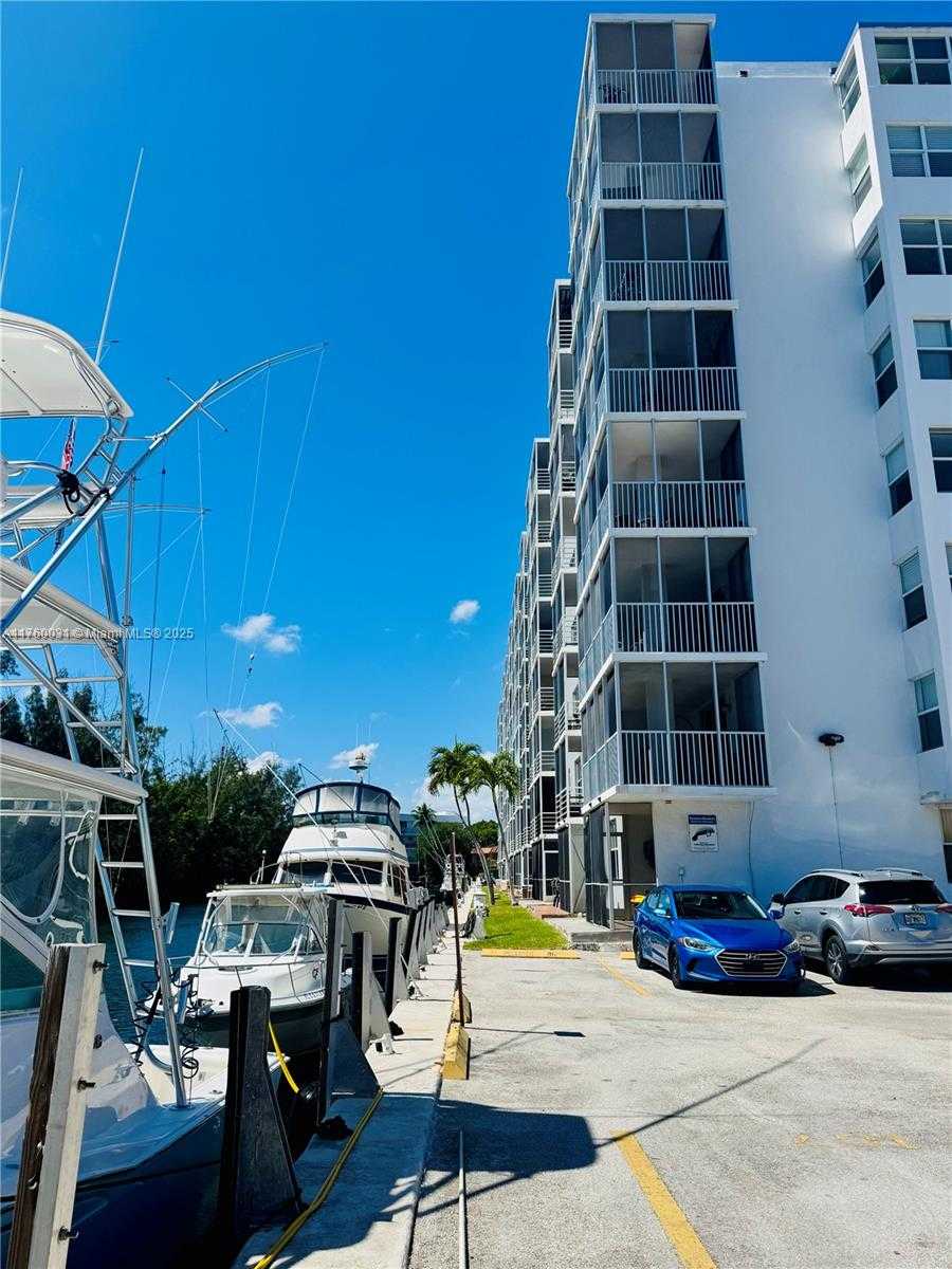 Small Image of 3660 NORTH EAST 166TH ST #812, North Miami Beach Number 34