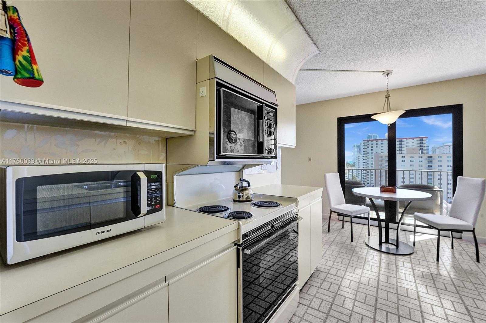 Small Image of 1201 SOUTH OCEAN DR #908S, Hollywood Number 14