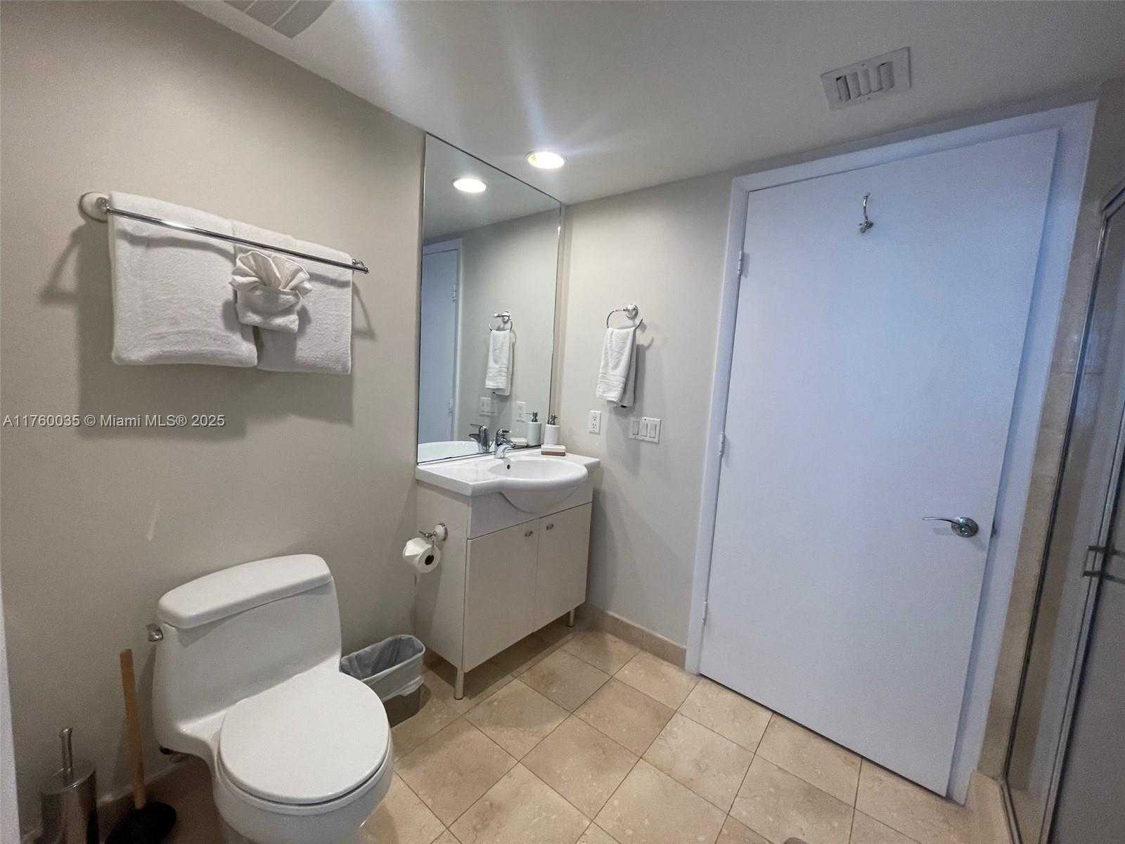 Small Image of 1830 SOUTH OCEAN DR #2408, Hallandale Beach Number 13