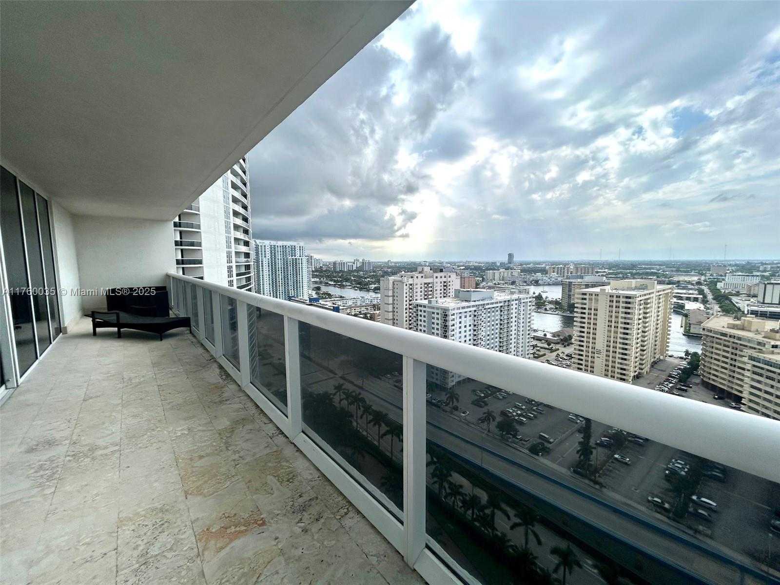 Small Image of 1830 SOUTH OCEAN DR #2408, Hallandale Beach Number 3