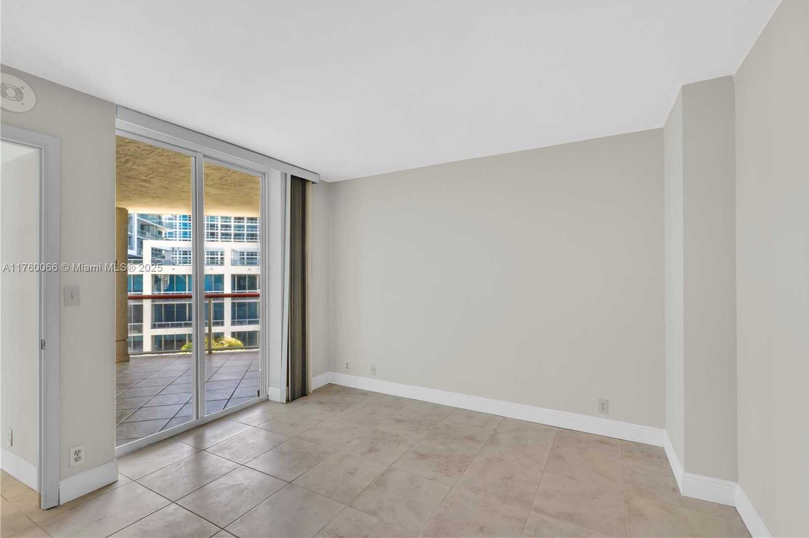 Small Image of 6767 COLLINS AVE #707, Miami Beach Number 13
