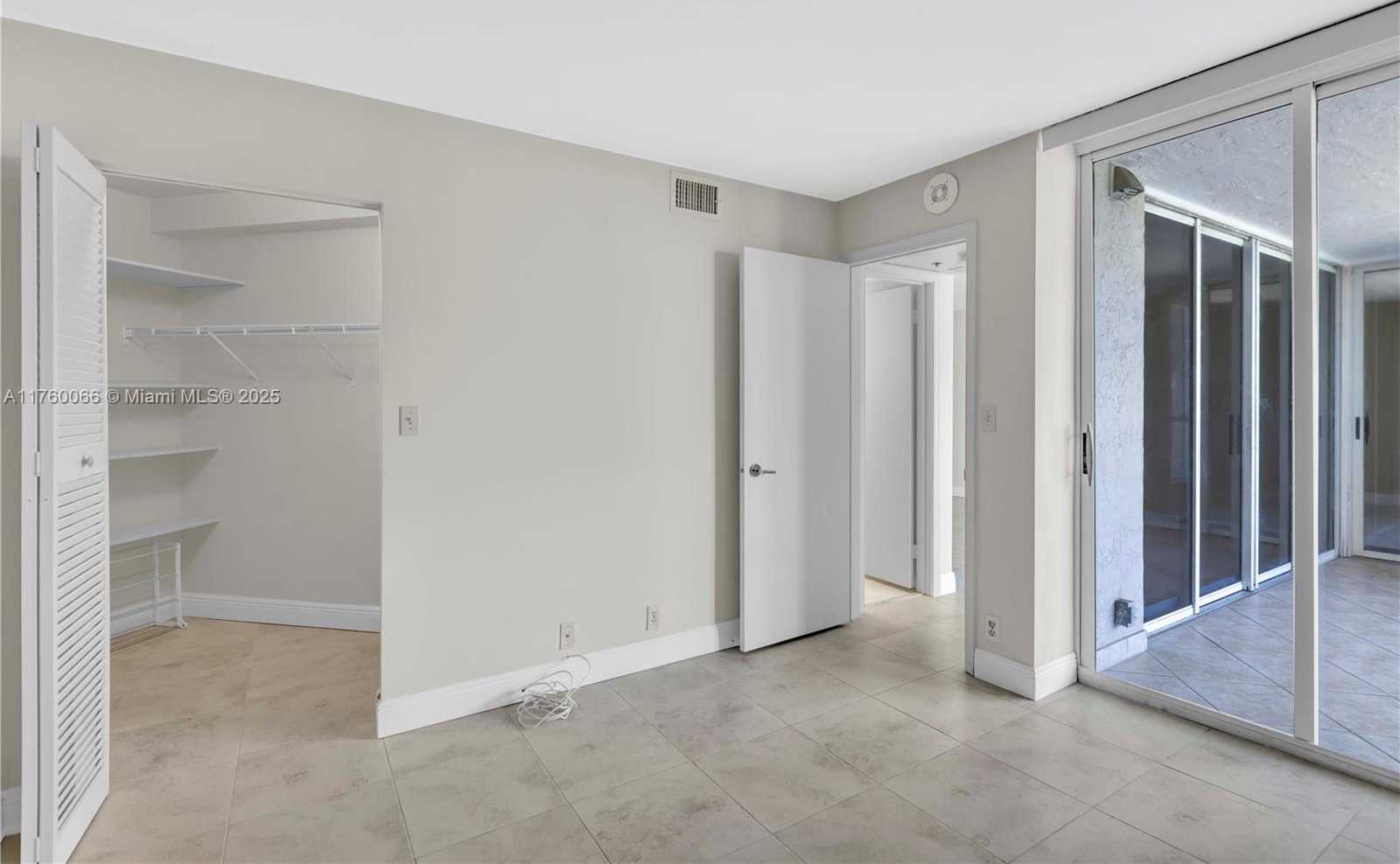 Small Image of 6767 COLLINS AVE #707, Miami Beach Number 14